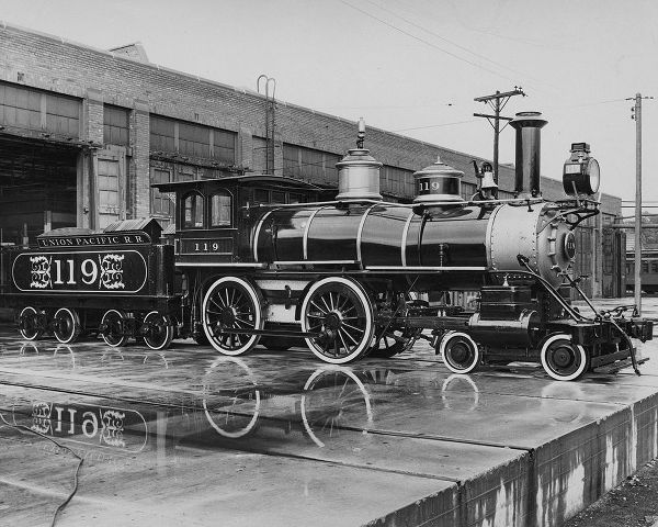 Vintage Photography 아티스트의 Union Pacific Railroad Engine-The Chicago Railroad Fair 1948작품입니다.