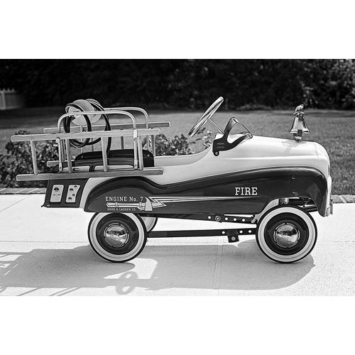 Vintage Photo Archive 아티스트의 Toy Fire Truck작품입니다.