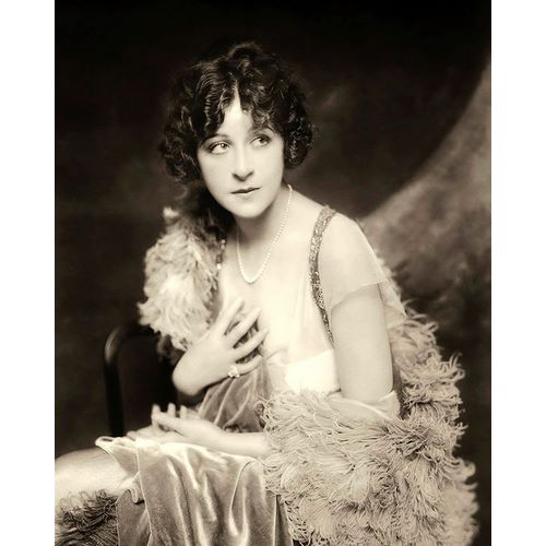 Vintage Music Archive 아티스트의 Fanny Brice-Ziegfeld Follies-1910작품입니다.