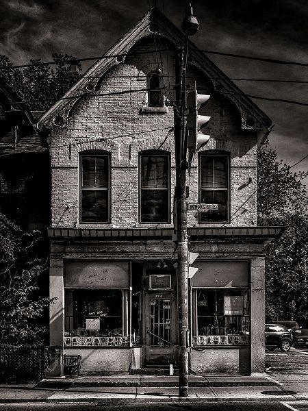 Dundas Street East Toronto No 374